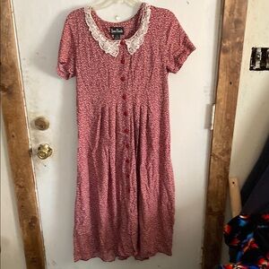 Floral Midi Dress with Lace Collar